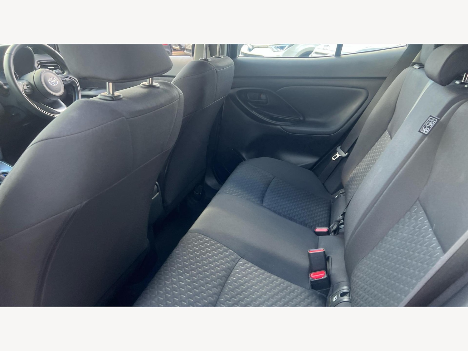 Used Toyota Yaris Cross 2025 for sale - 76136833: Photo 15