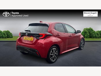 Used Toyota Yaris 2023 for sale - 76189163: Photo 2