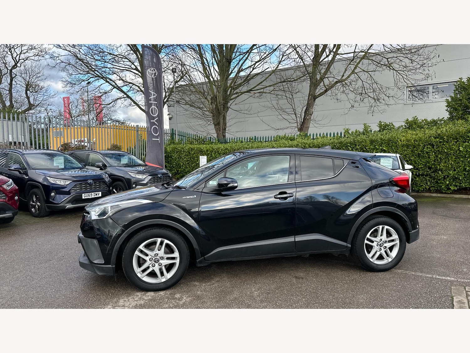 Used Toyota C-HR for sale - 77634011: Photo 19