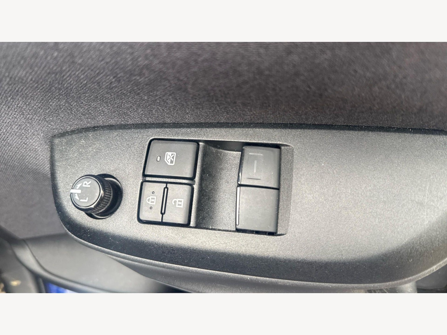 Used Toyota Yaris 2022 for sale - 77794228: Photo 31