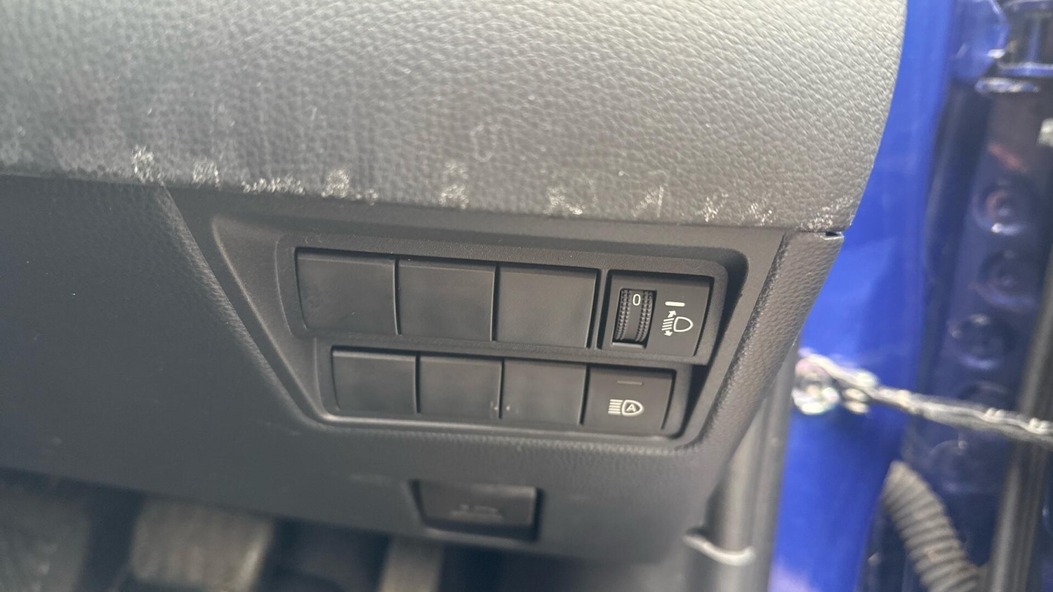 Used Toyota Yaris 2022 for sale - 77794228: Photo 32