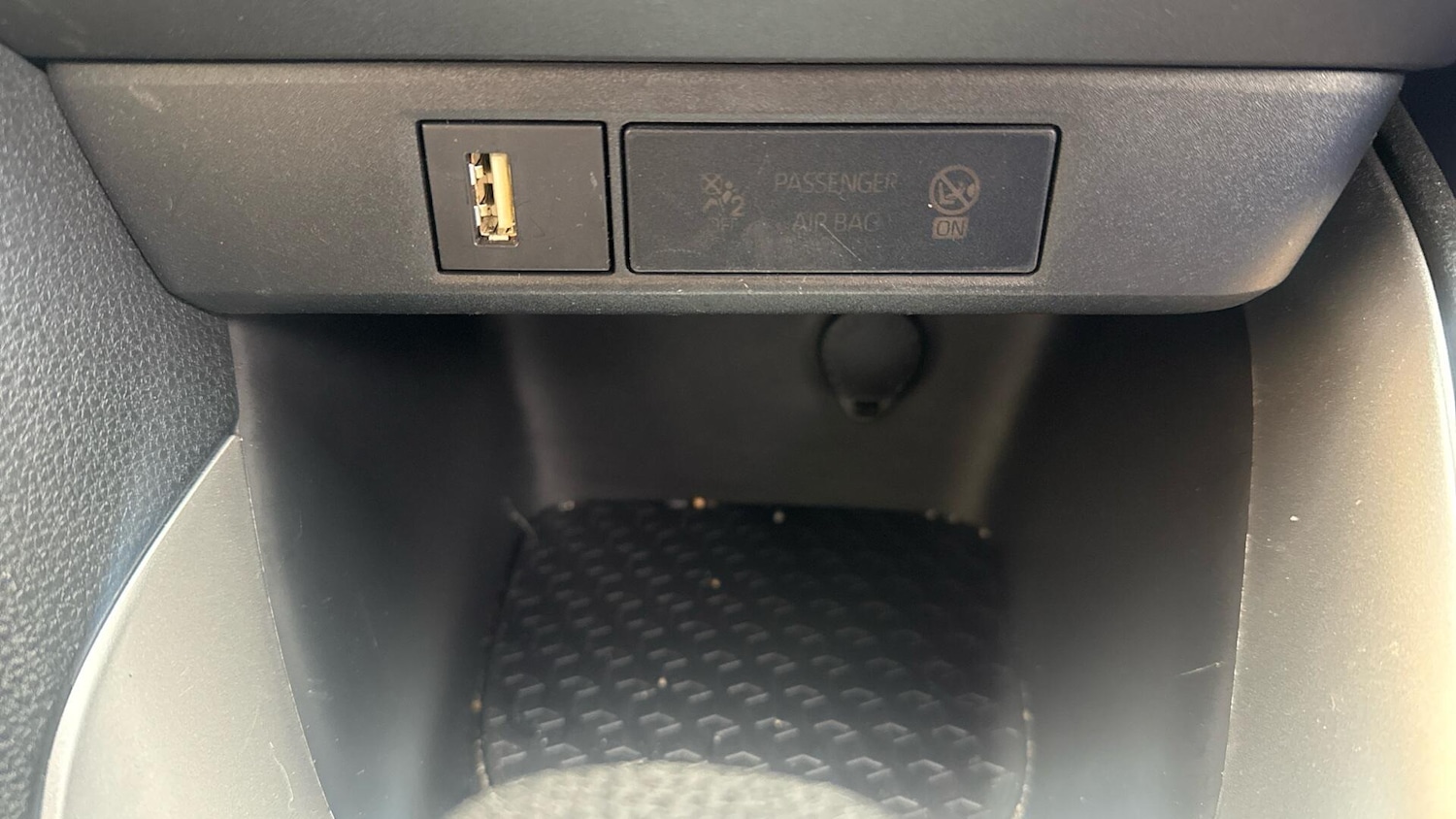 Used Toyota Yaris 2022 for sale - 77794228: Photo 36