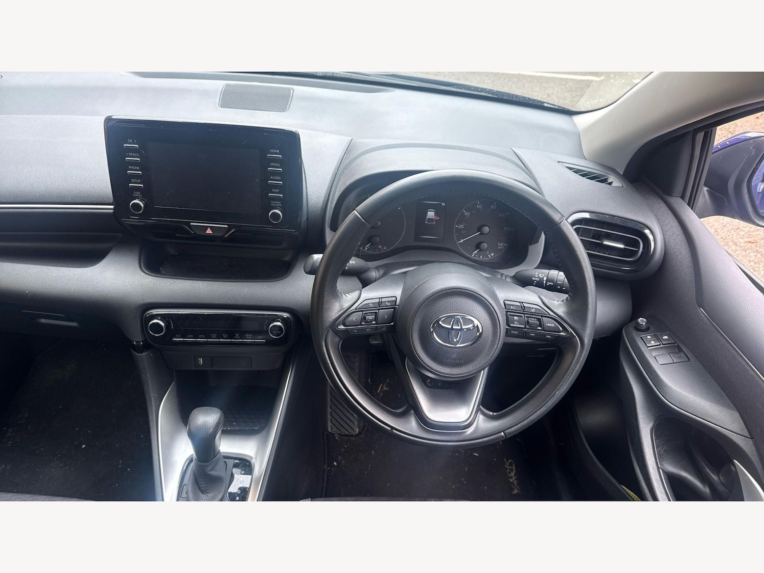 Used Toyota Yaris 2022 for sale - 77794228: Photo 7