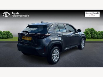 Used Toyota Yaris Cross 2025 for sale - 77242387: Photo