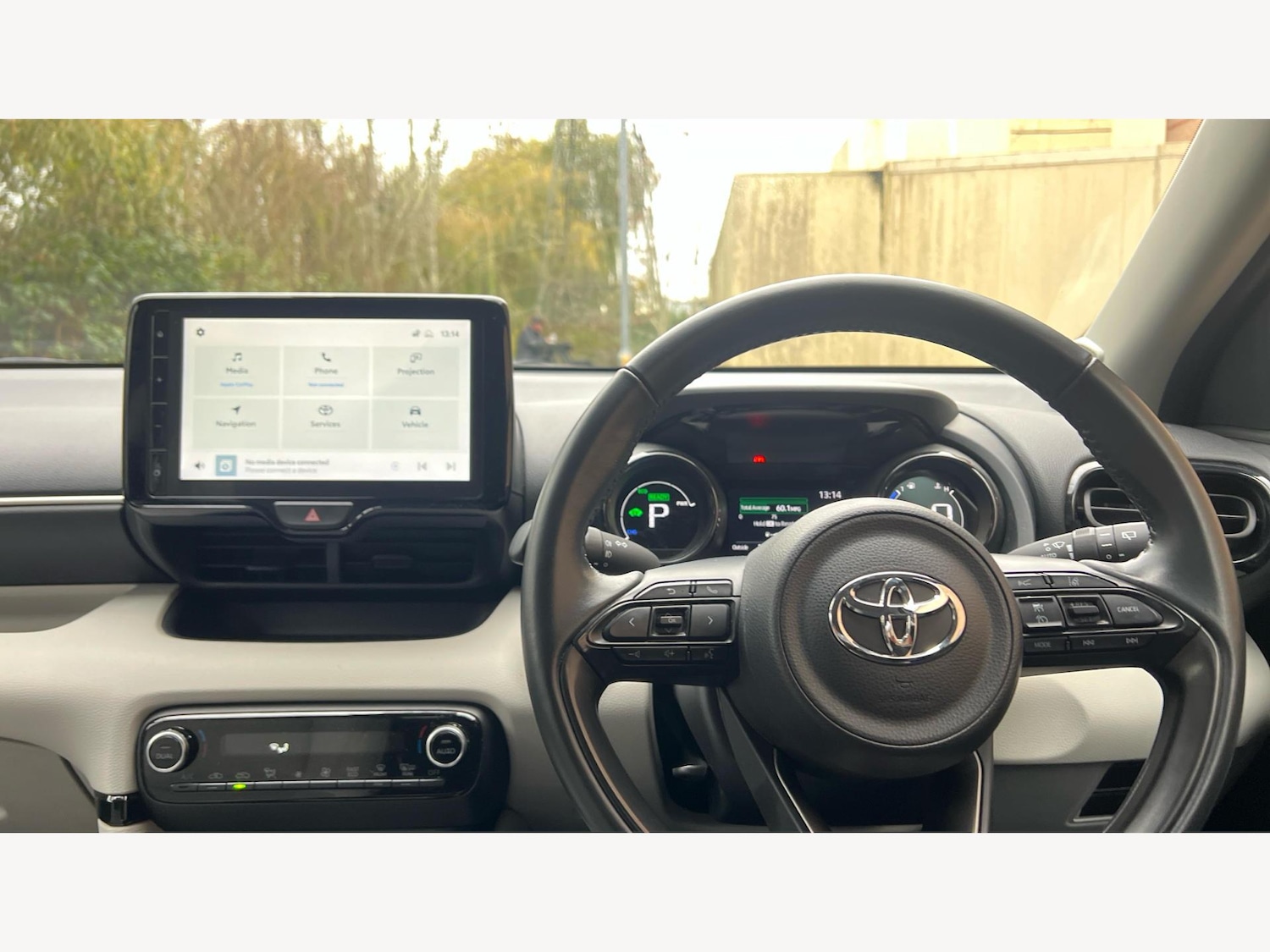 Used Toyota Yaris 2022 for sale - 76759638: Photo 10