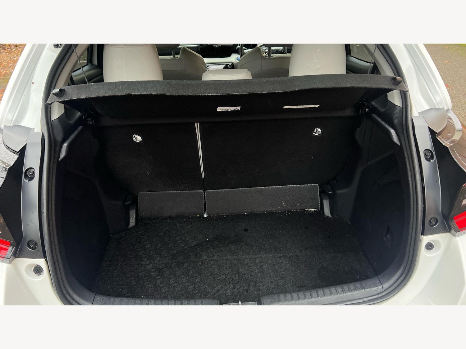 Used Toyota Yaris 2022 for sale - 76759638: Photo 16