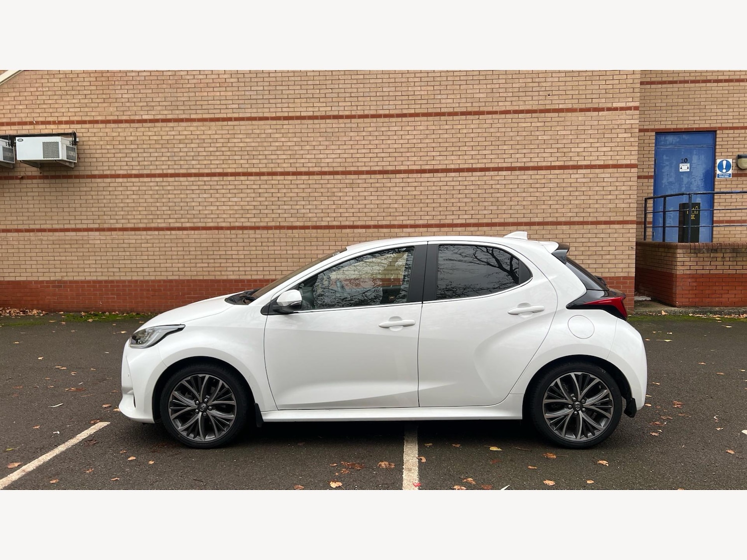 Used Toyota Yaris 2022 for sale - 76759638: Photo 19