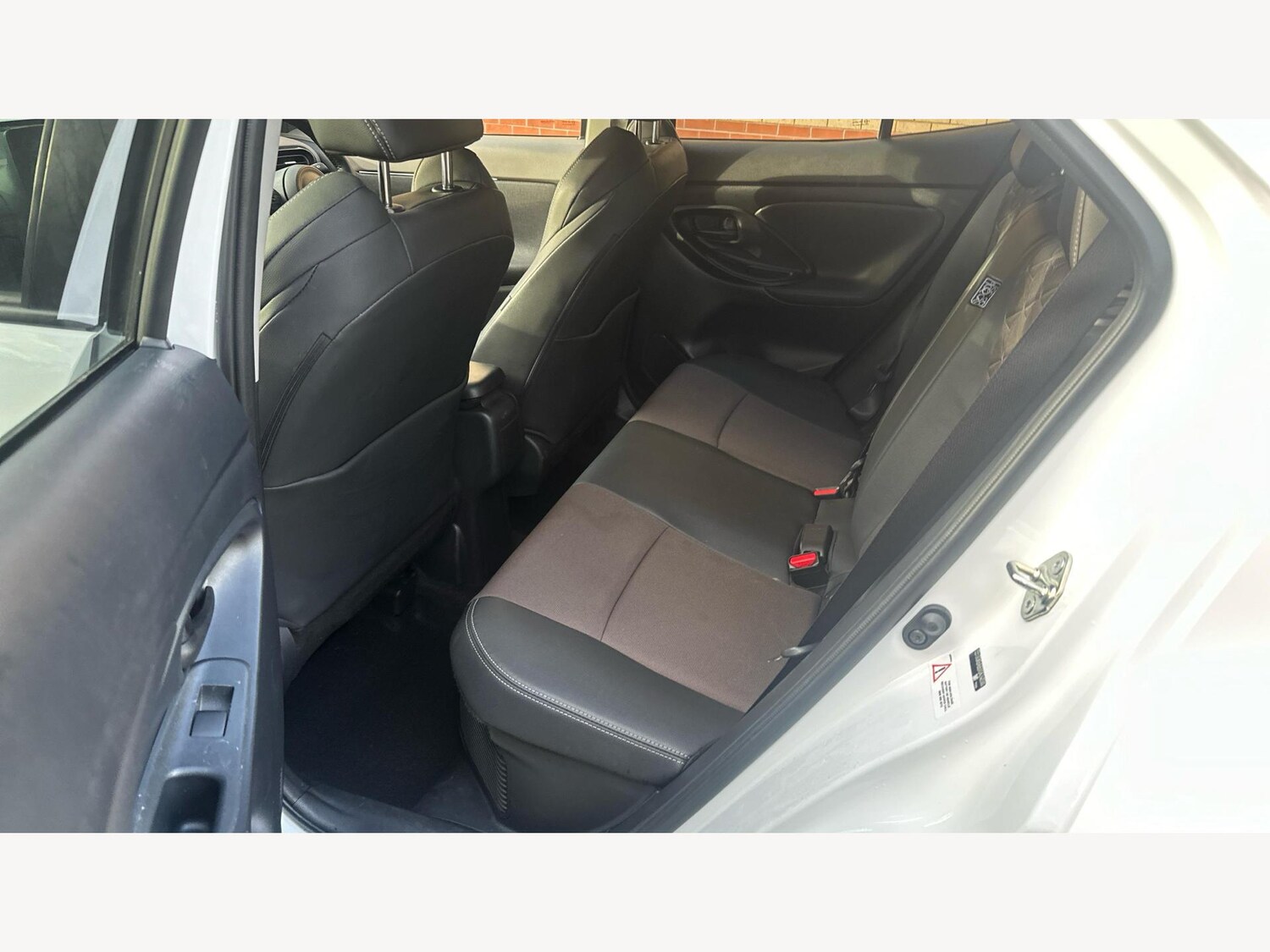 Used Toyota Yaris Cross for sale - 76912870: Photo 15