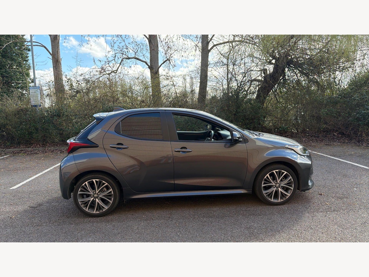 Used Toyota Yaris 2024 for sale - 77838994: Photo 18