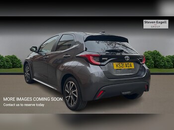 Used Toyota Yaris 2021 for sale - 77784134: Photo