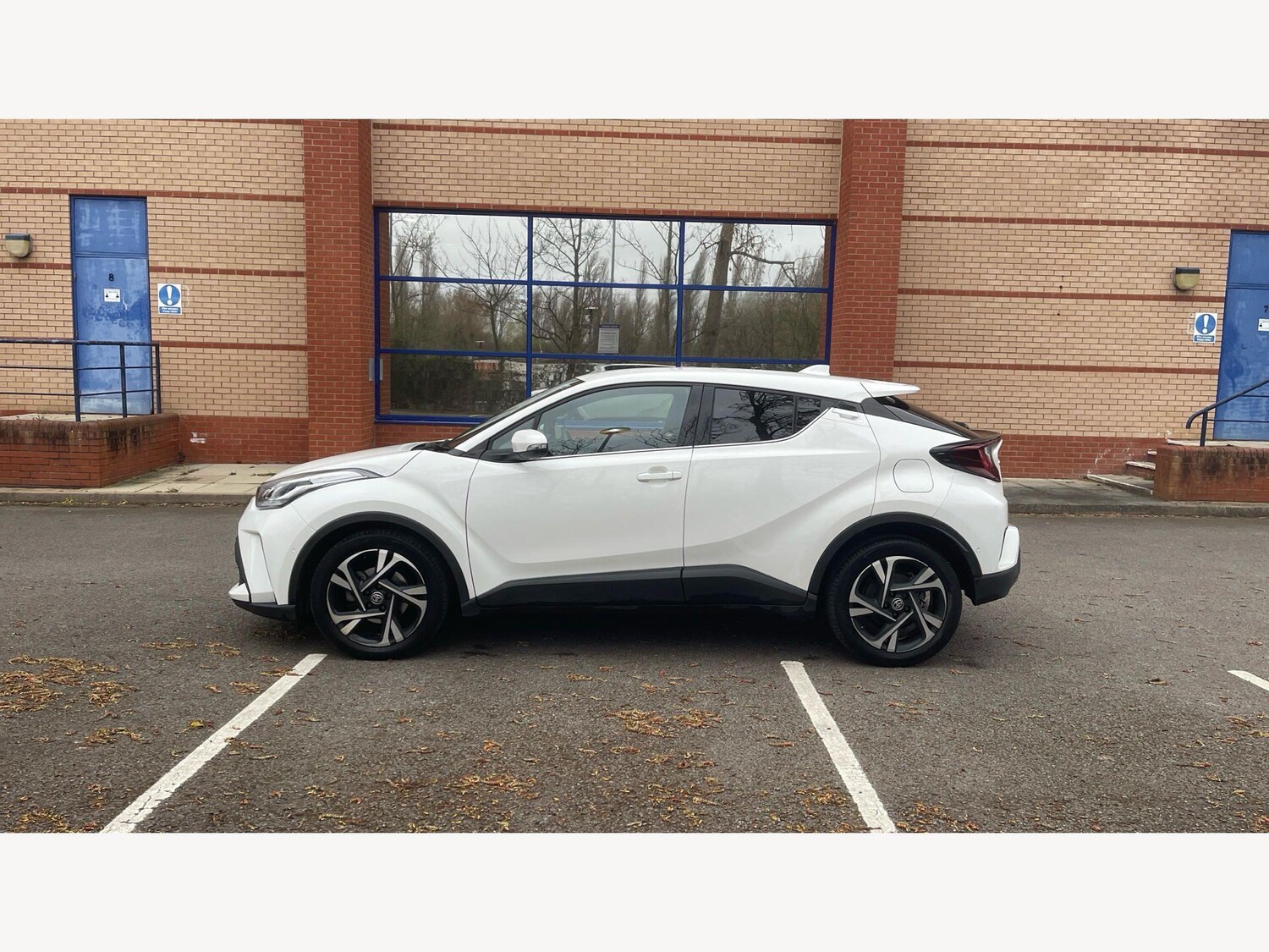Used Toyota C-HR for sale - 77883337: Photo 19