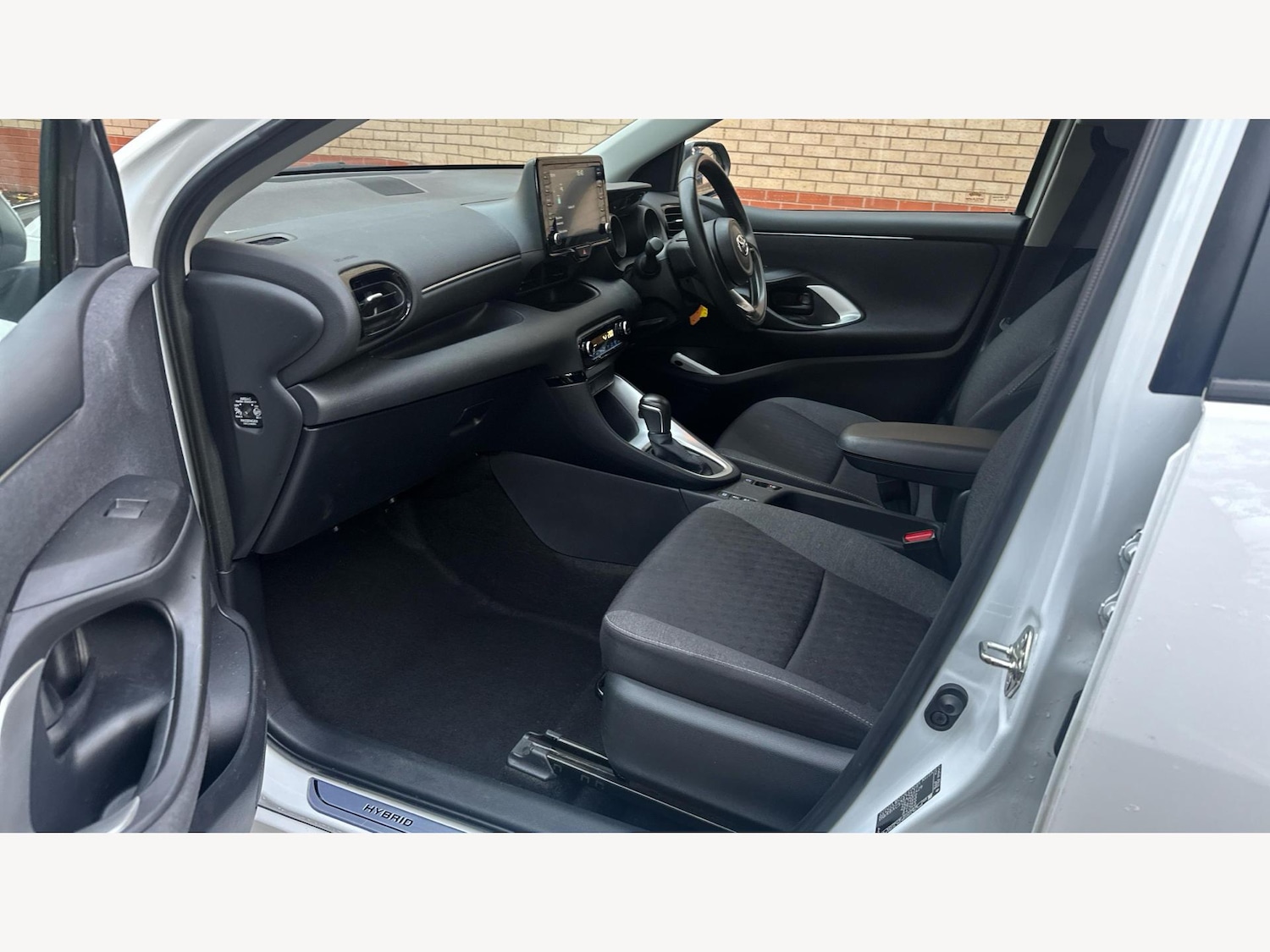 Used Toyota Yaris 2022 for sale - 76389032: Photo 12