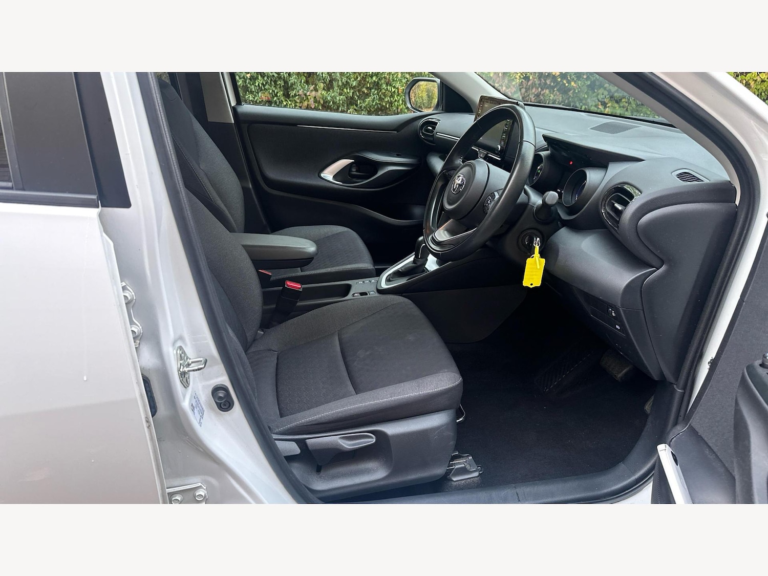 Used Toyota Yaris 2022 for sale - 76389032: Photo 13