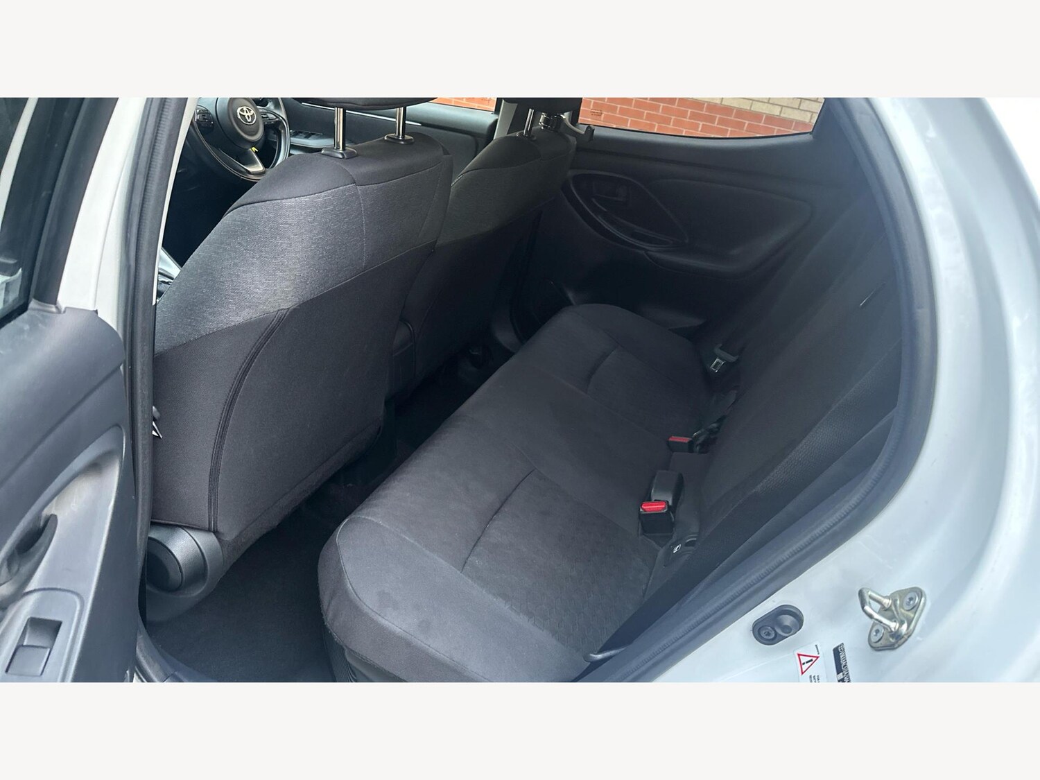 Used Toyota Yaris 2022 for sale - 76389032: Photo 15