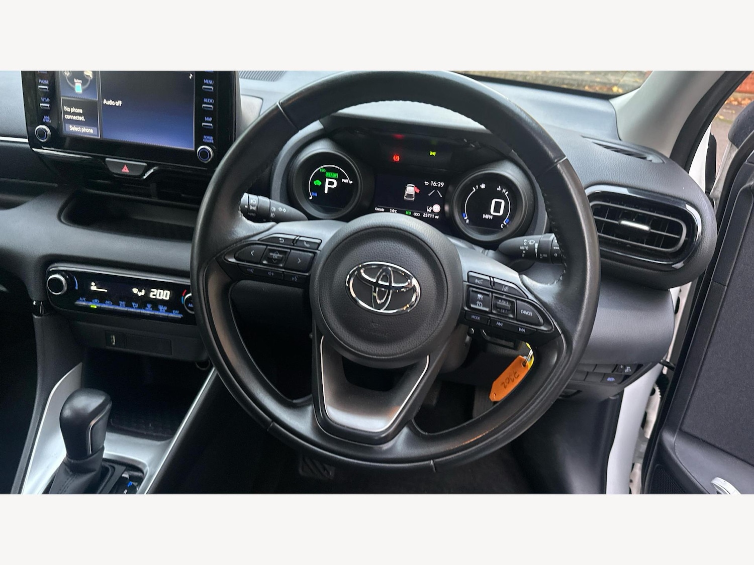 Used Toyota Yaris 2022 for sale - 76389032: Photo 8