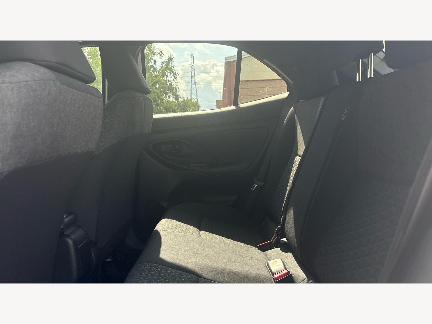 Used Toyota Yaris Cross for sale - 77305826: Photo 15