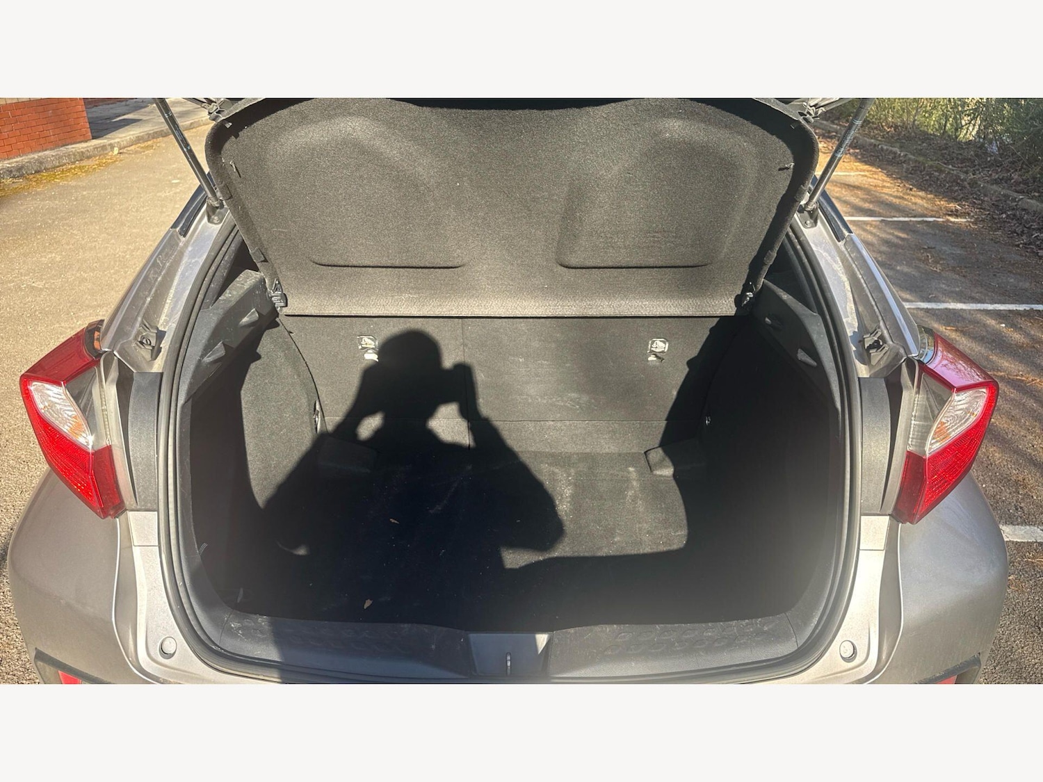 Used Toyota C-HR for sale - 77958241: Photo 16