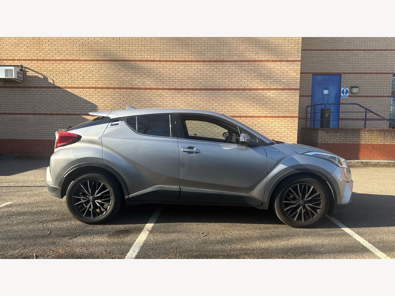 Used Toyota C-HR for sale - 77958241: Photo 18