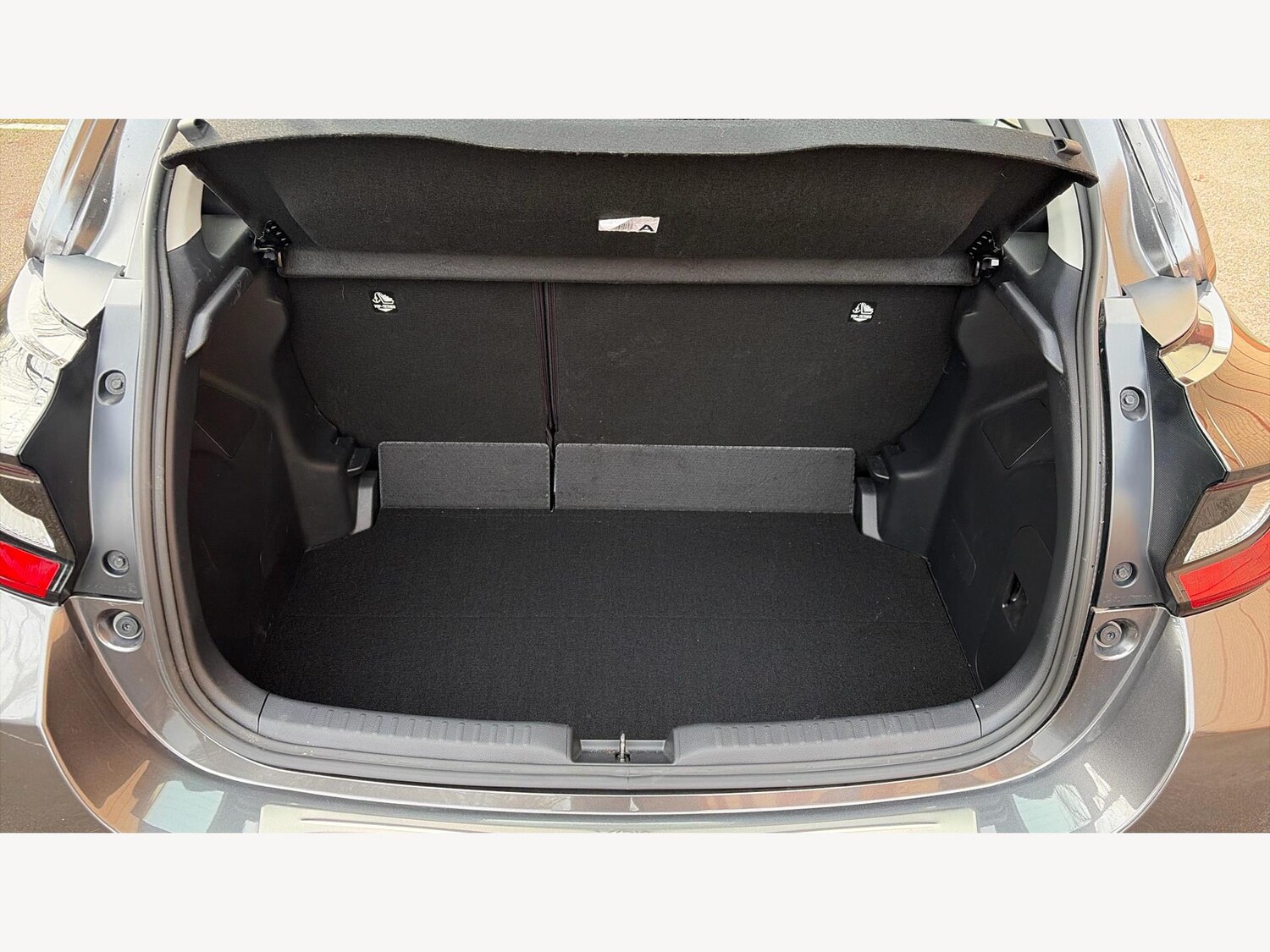 Used Toyota Yaris for sale - 77625963: Photo 16