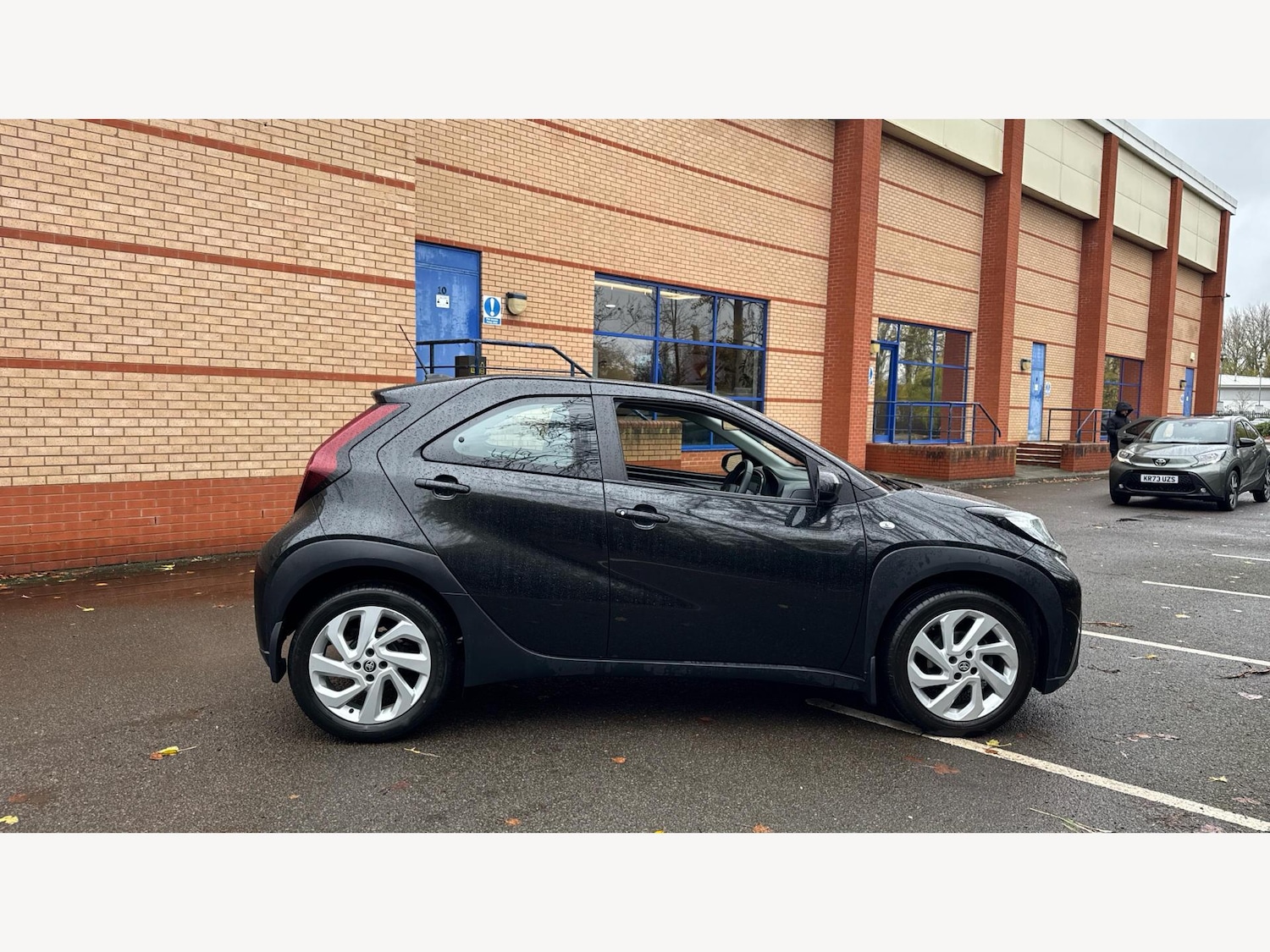 Used Toyota Aygo X 2023 for sale - 76742723: Photo 18