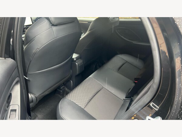 Used Toyota Yaris 2024 for sale - 76189454: Photo 15