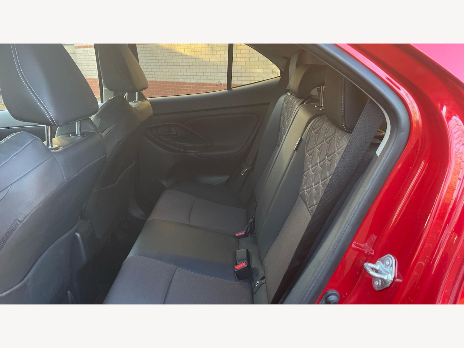 Used Toyota Yaris Cross 2022 for sale - 76715402: Photo 15