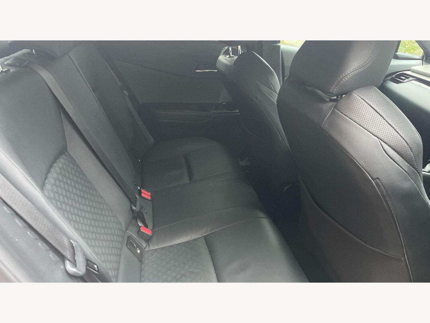 Used Toyota C-HR 2023 for sale - 77456158: Photo 14