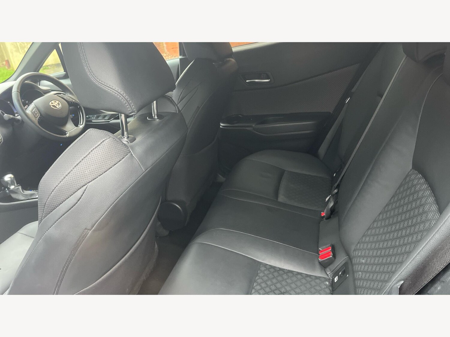 Used Toyota C-HR 2023 for sale - 77456158: Photo 15