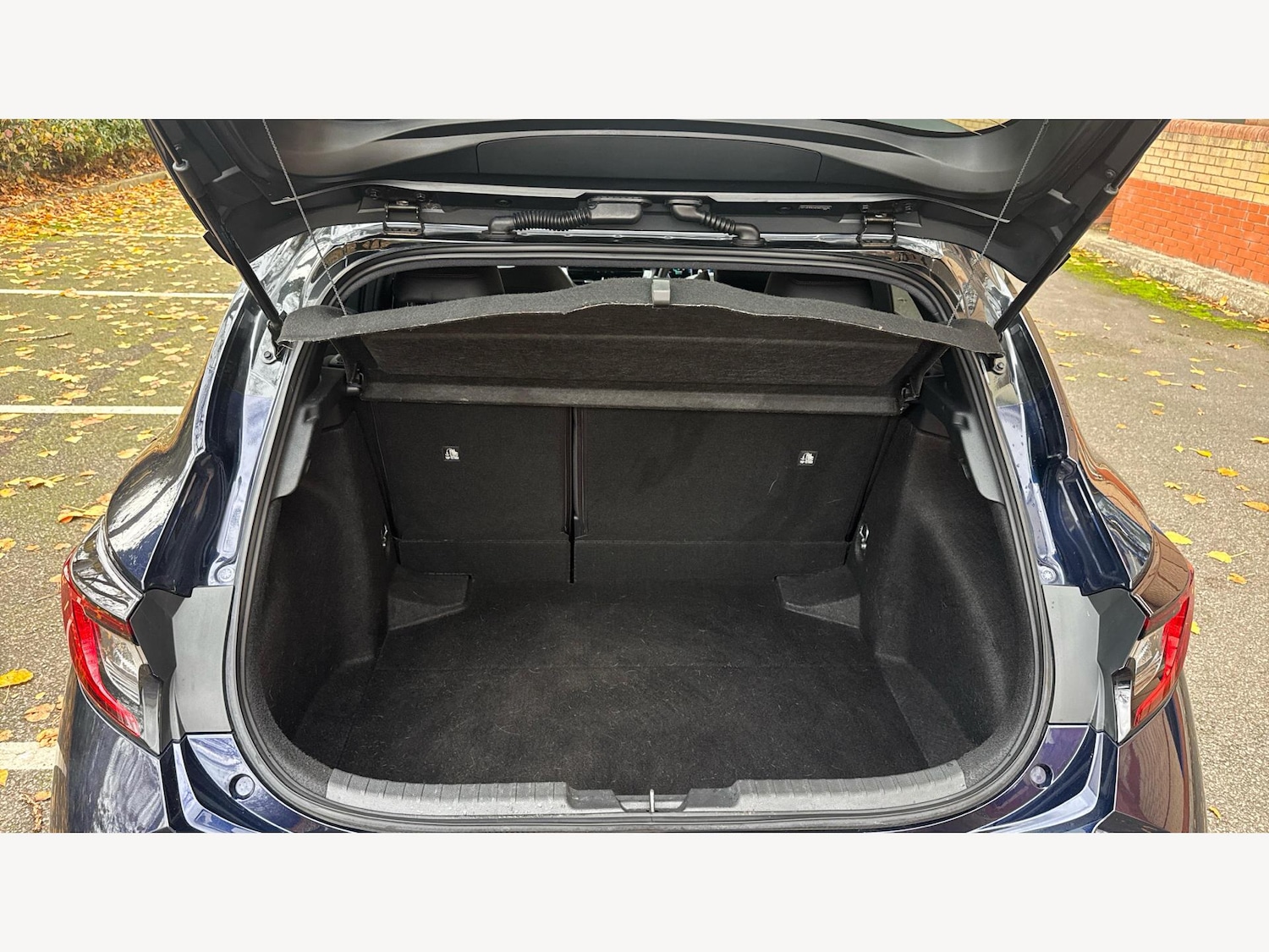 Used Toyota Corolla 2024 for sale - 76562033: Photo 16