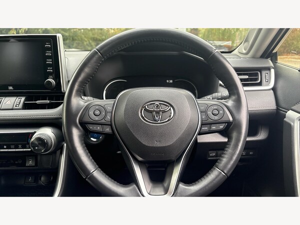 Used Toyota RAV4 2020 for sale - 76317801: Photo 10