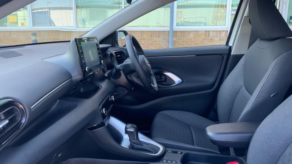 Used Toyota Yaris 2023 for sale - 77102003: Photo 12