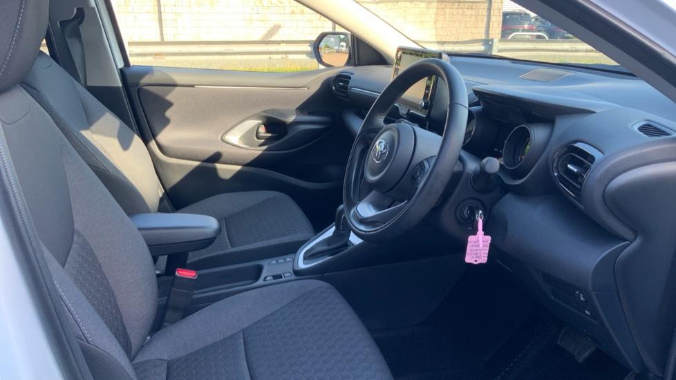 Used Toyota Yaris 2023 for sale - 77102003: Photo 13