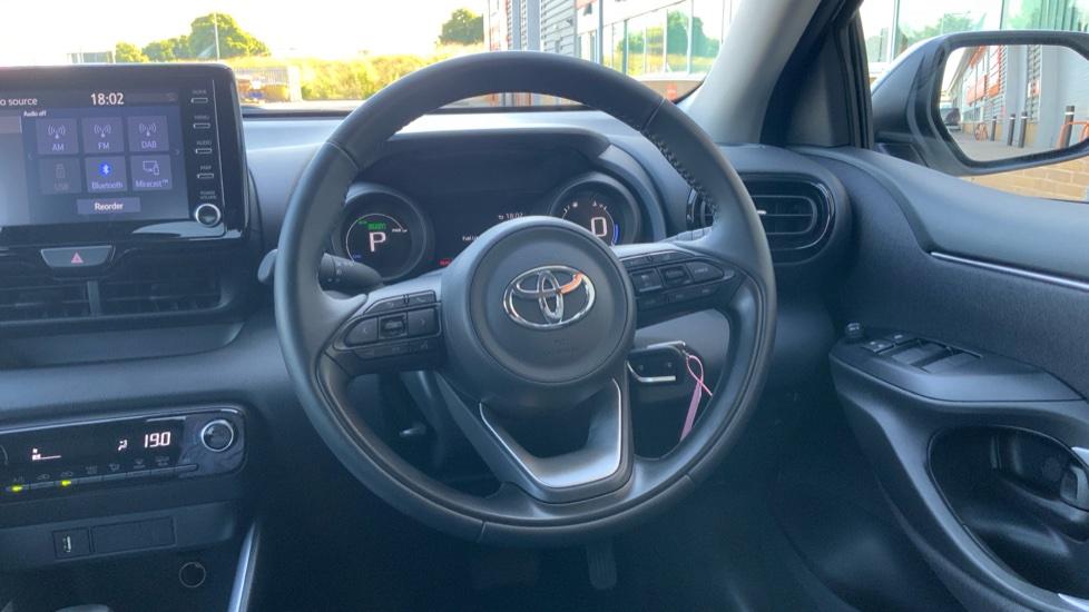 Used Toyota Yaris 2023 for sale - 77102003: Photo 8