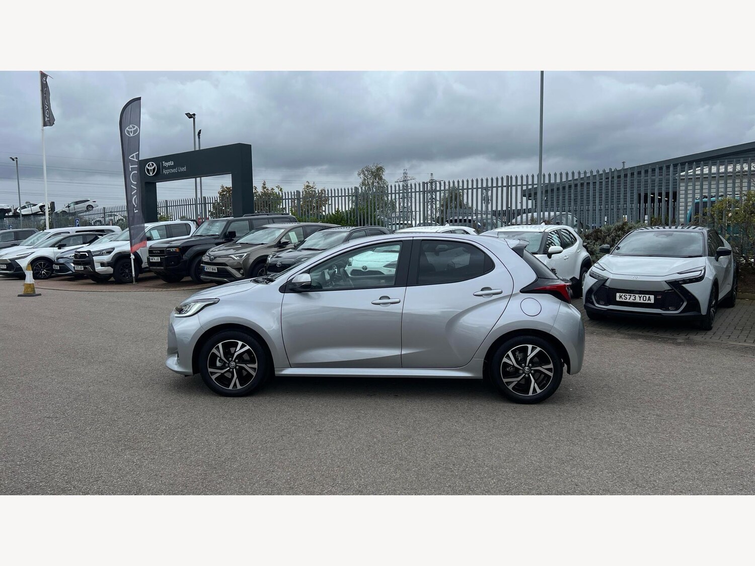 Used Toyota Yaris 2024 for sale - 75915804: Photo 19
