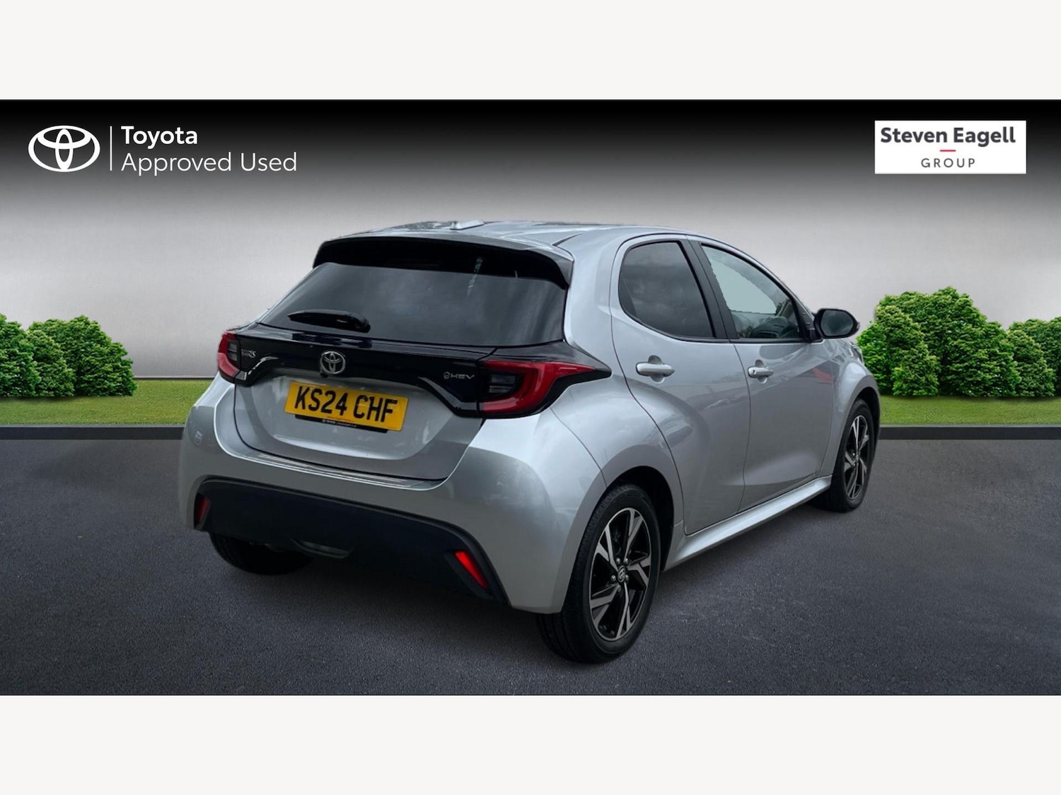 Used Toyota Yaris 2024 for sale - 75915804: Photo 2
