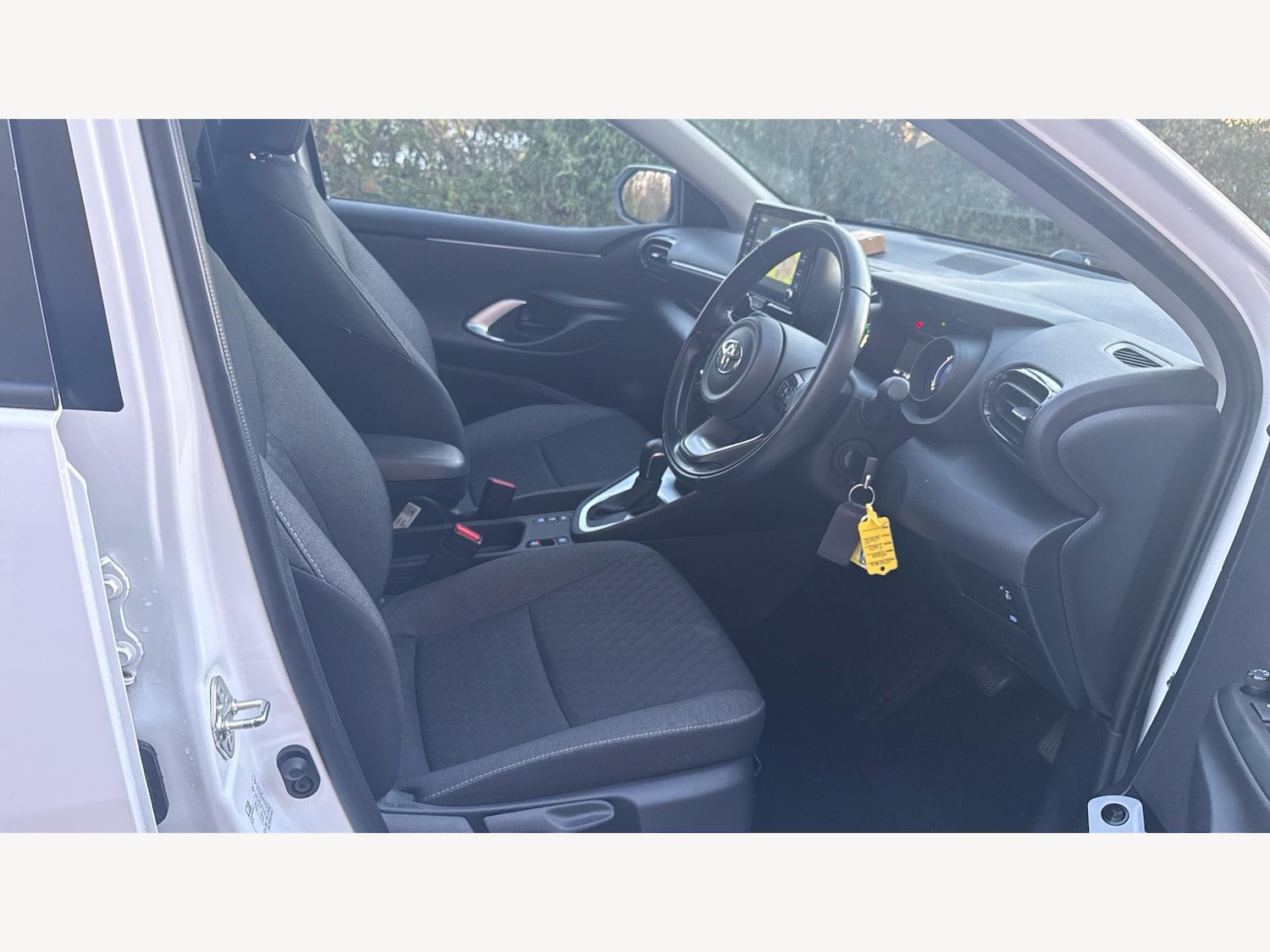 Used Toyota Yaris 2023 for sale - 77377669: Photo 13