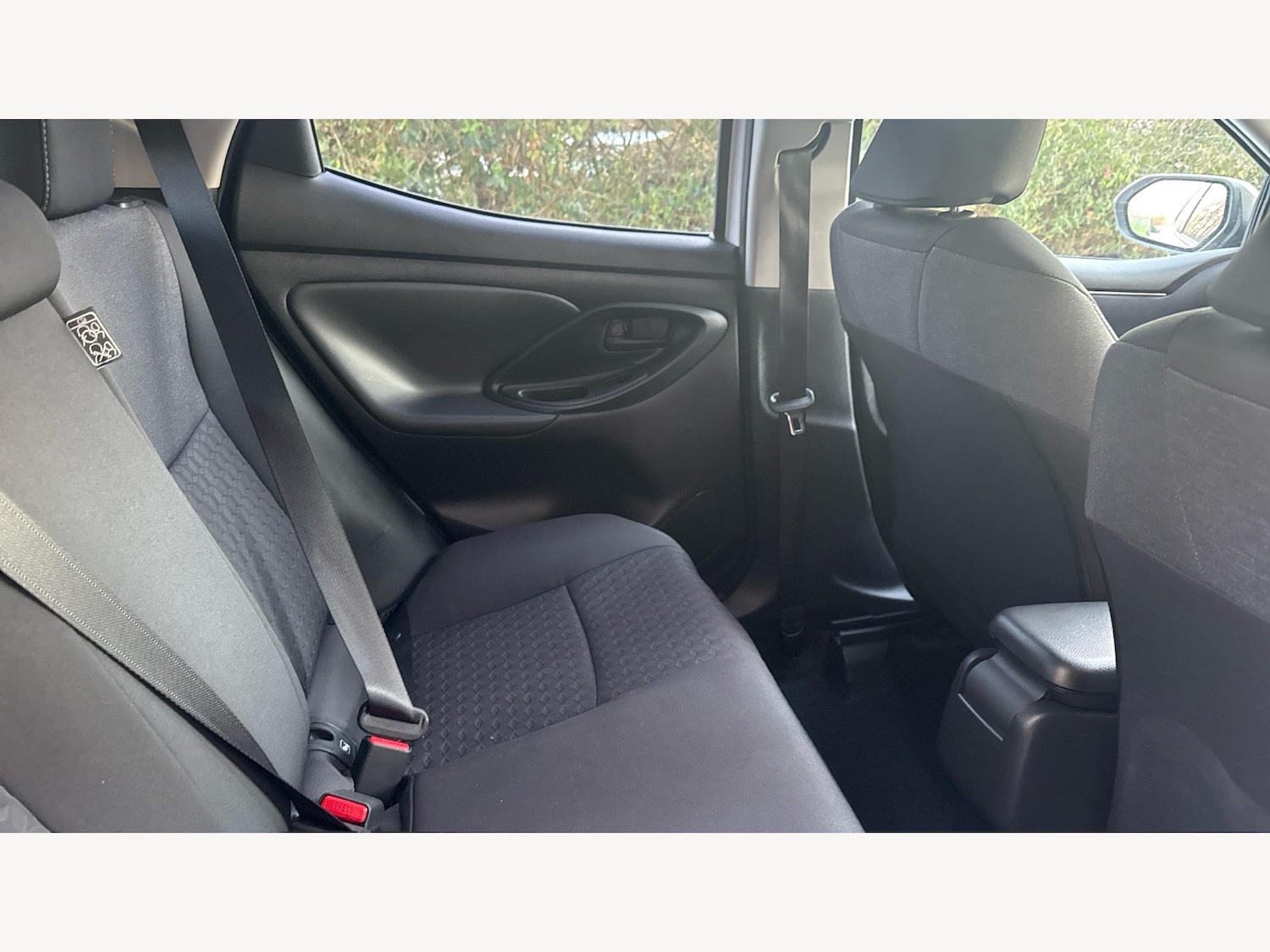 Used Toyota Yaris 2023 for sale - 77377669: Photo 14