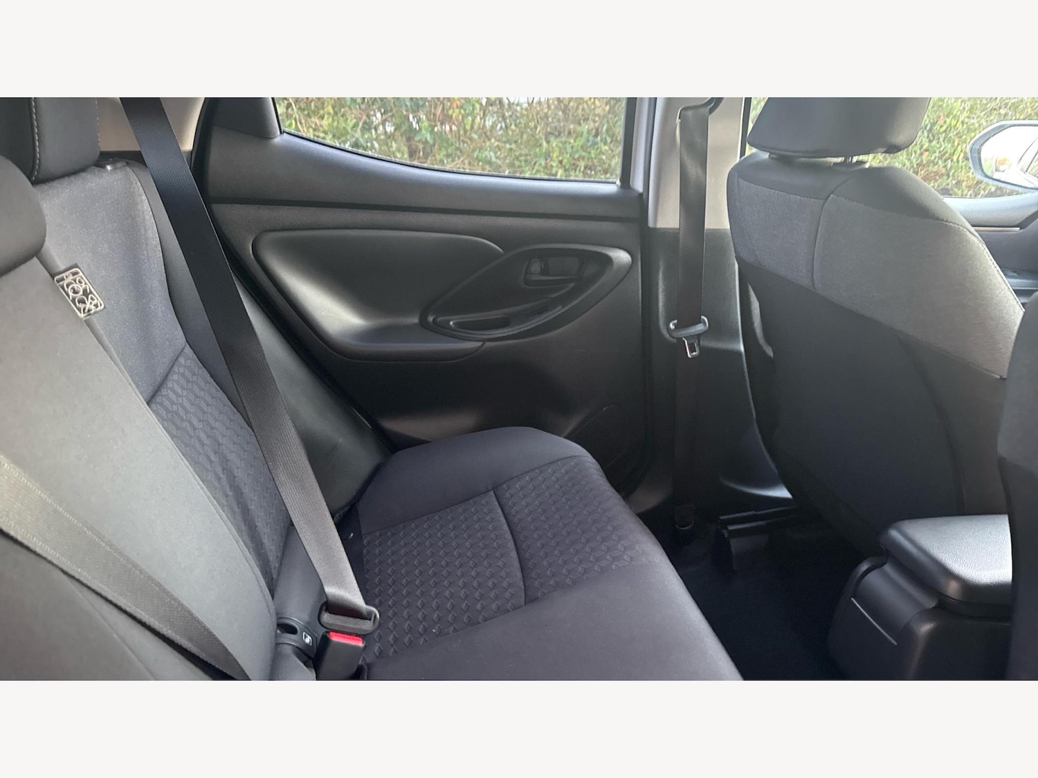 Used Toyota Yaris 2023 for sale - 77377669: Photo 15