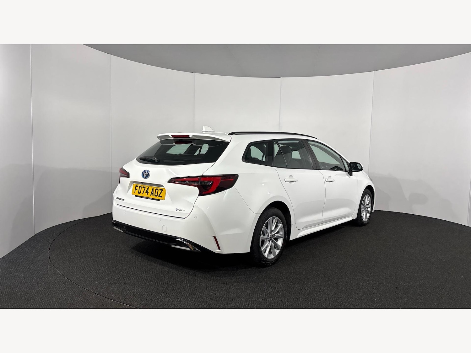 Used Toyota Corolla 2024 for sale - 76865781: Photo 2