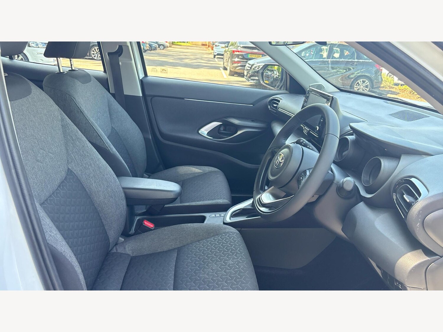 Used Toyota Yaris Cross for sale - 77242853: Photo 13