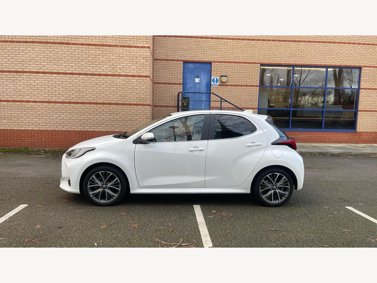 Used Toyota Yaris 2023 for sale - 76918615: Photo 19