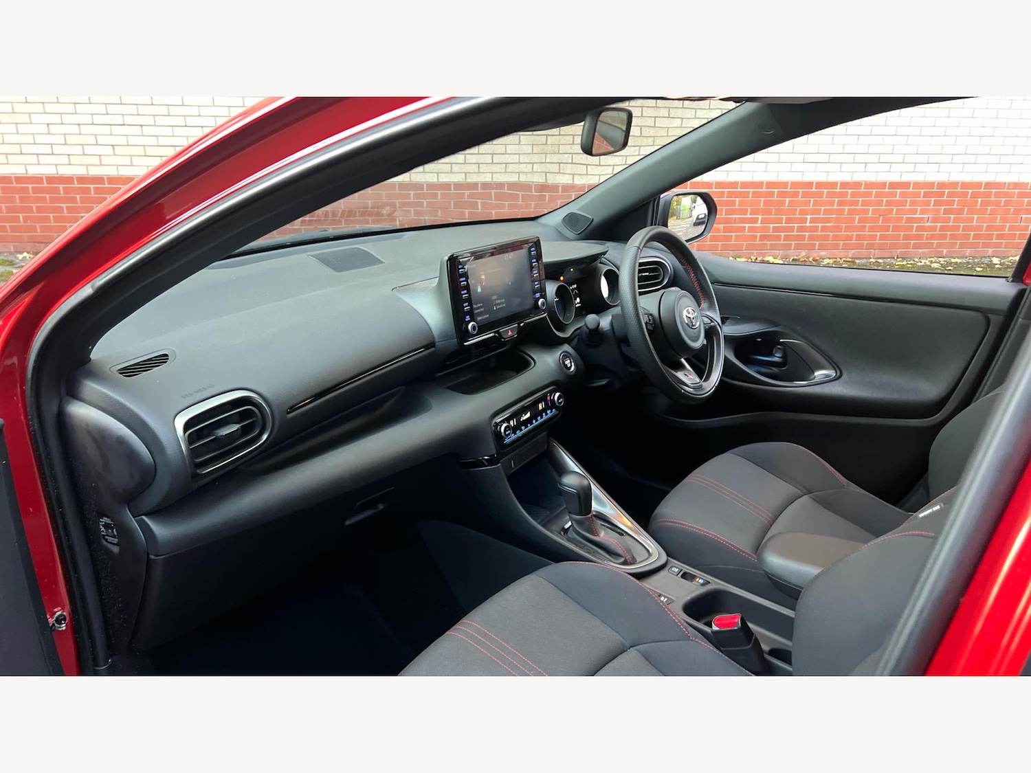 Used Toyota Yaris 2023 for sale - 76388368: Photo 12