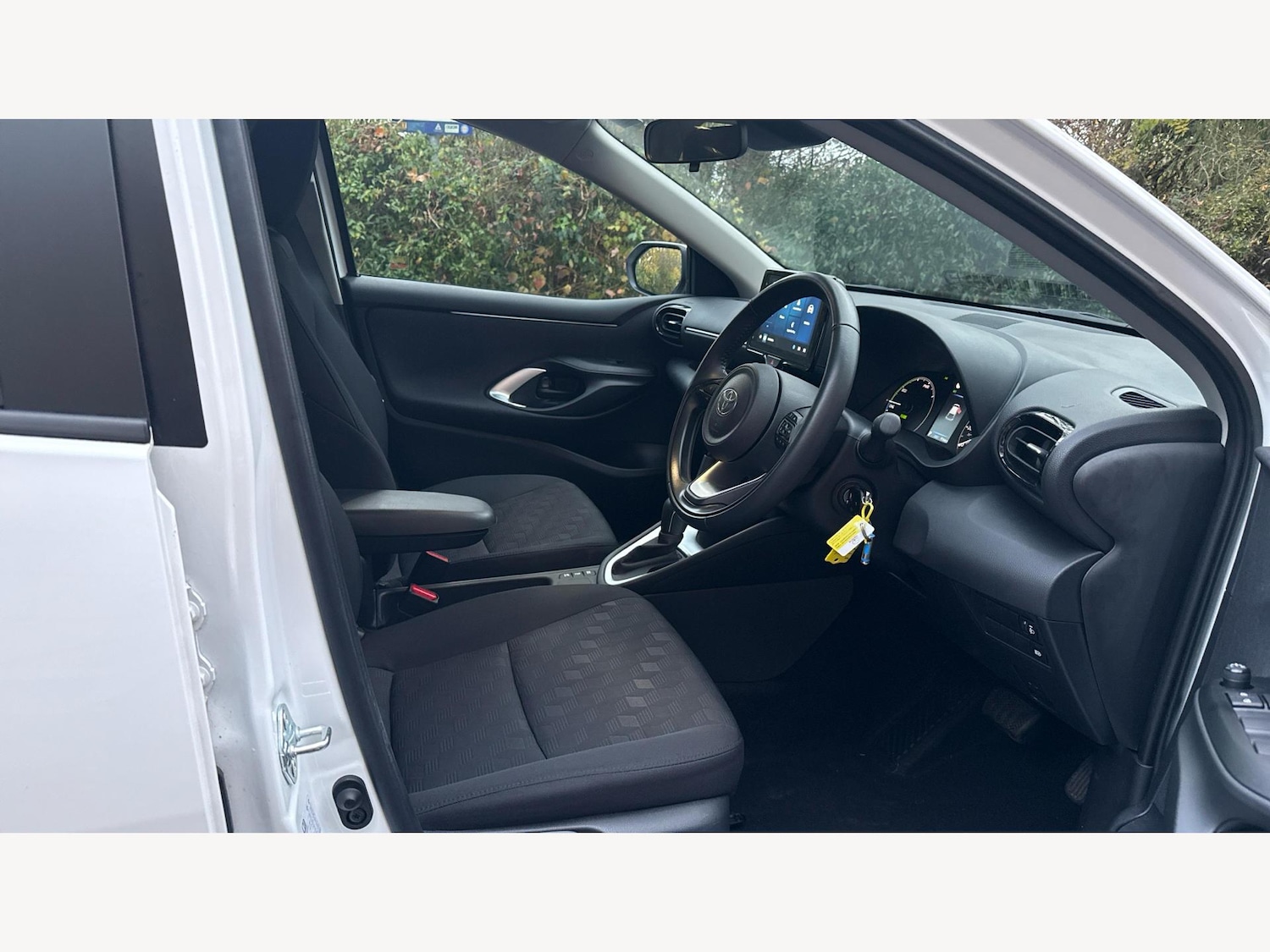 Used Toyota Yaris for sale - 77267110: Photo 13