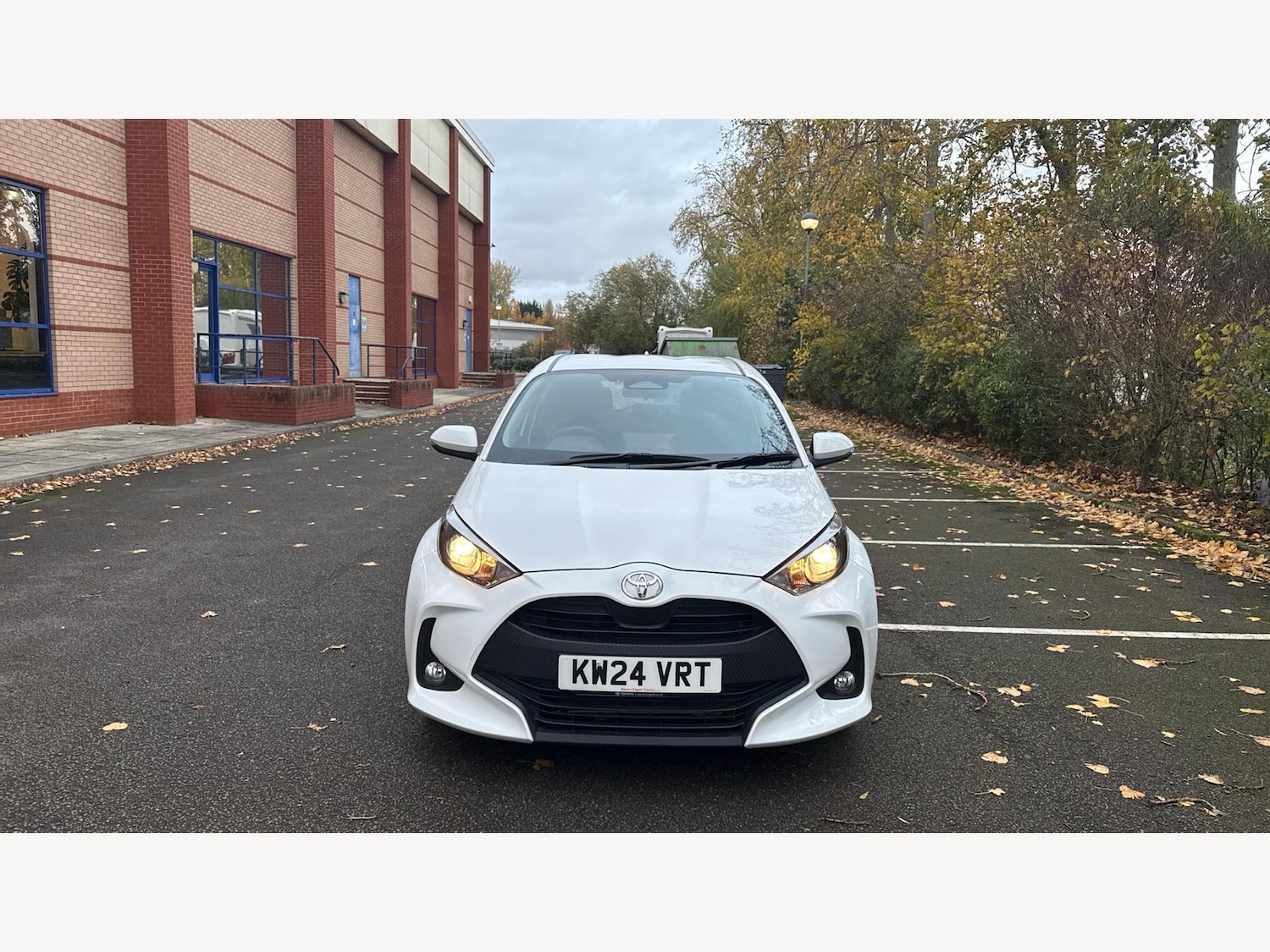 Used Toyota Yaris for sale - 77267110: Photo 17