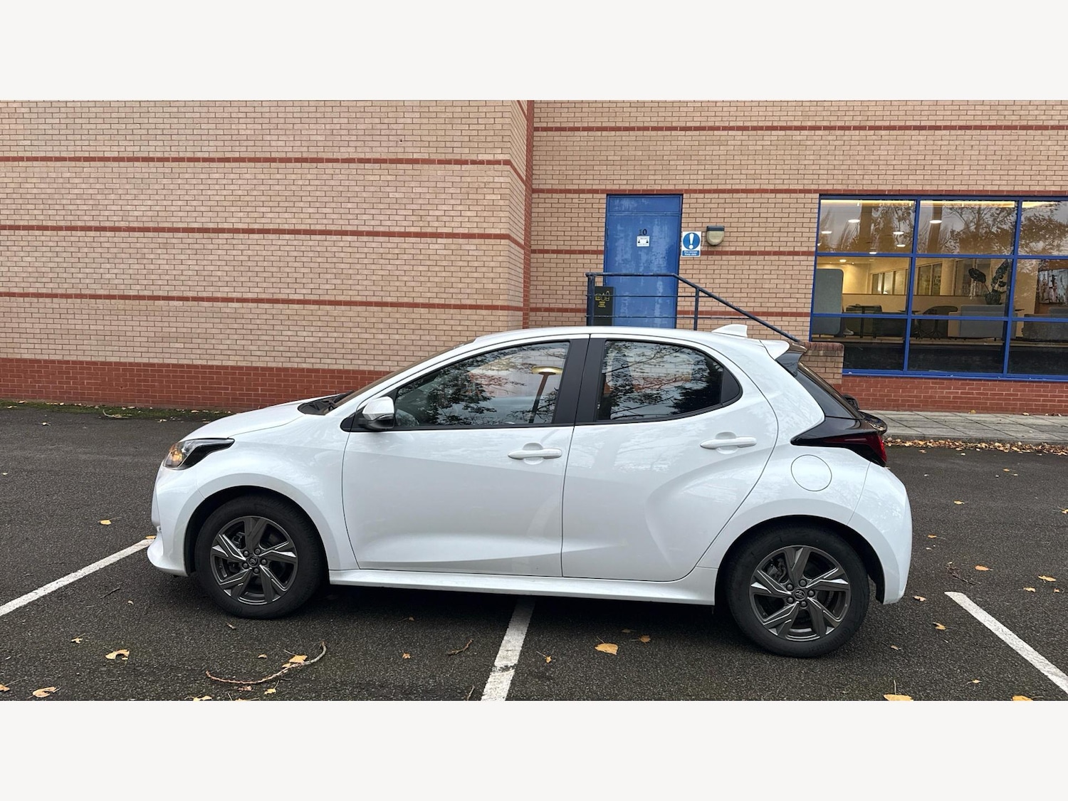 Used Toyota Yaris for sale - 77267110: Photo 19