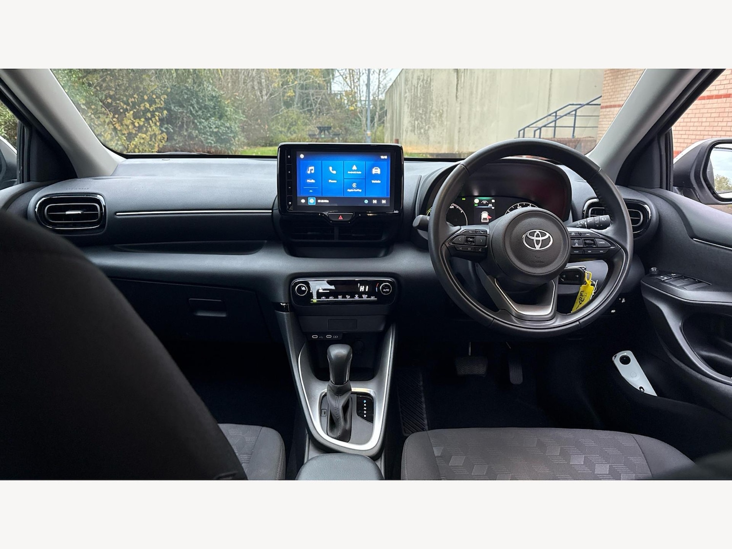 Used Toyota Yaris for sale - 77267110: Photo 7