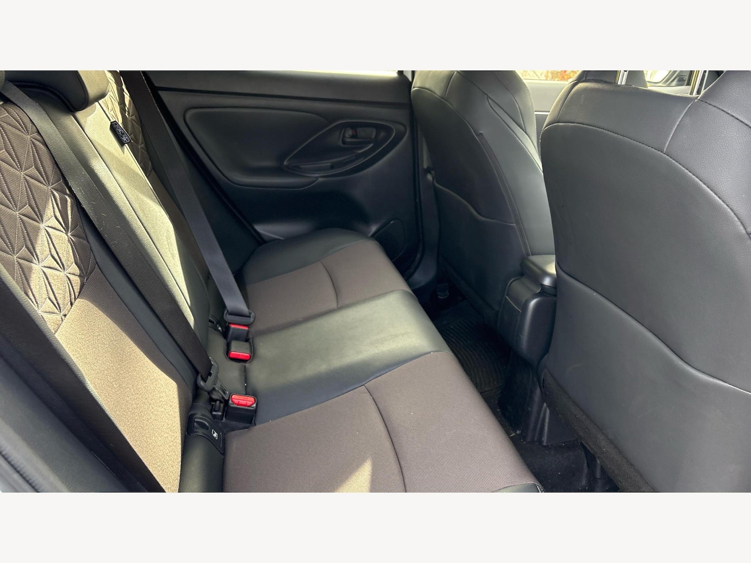 Used Toyota Yaris Cross 2023 for sale - 76408810: Photo 14