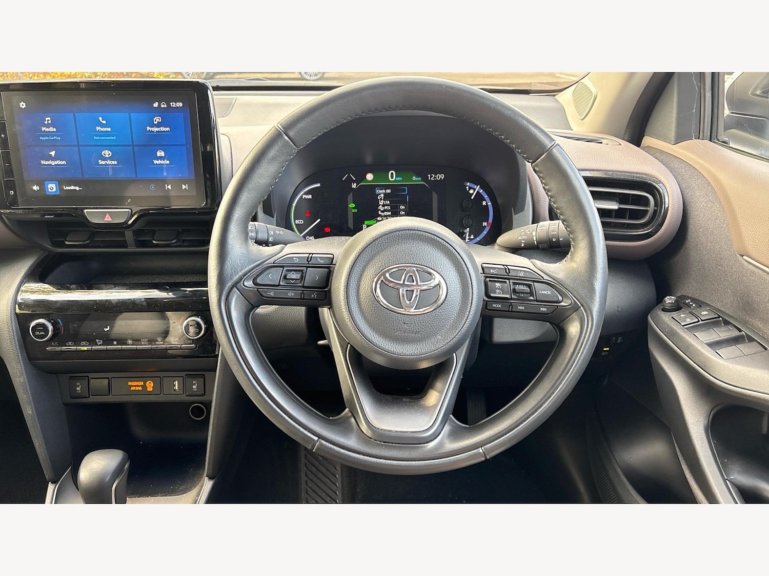 Used Toyota Yaris Cross 2023 for sale - 76408810: Photo 8