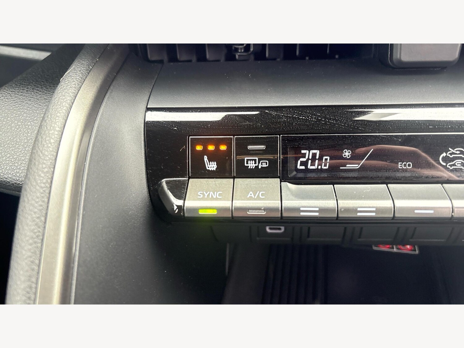 Used Toyota C-HR for sale - 76446433: Photo 23