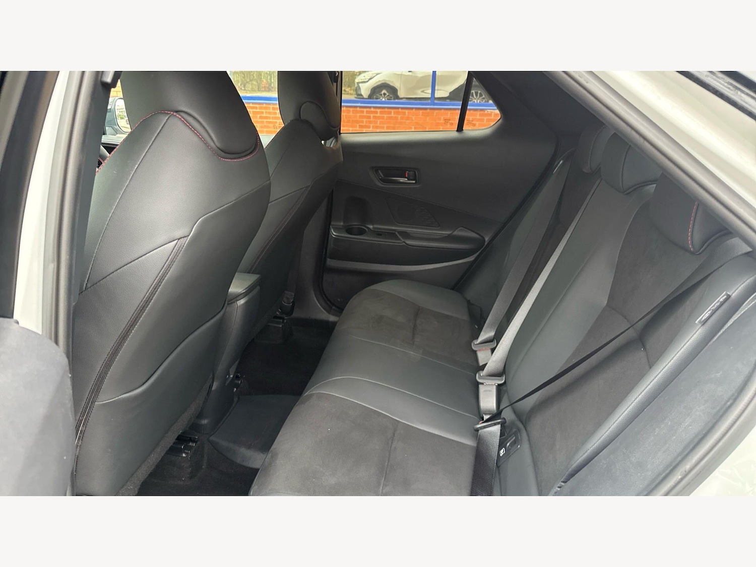 Used Toyota C-HR 2024 for sale - 77838783: Photo 15